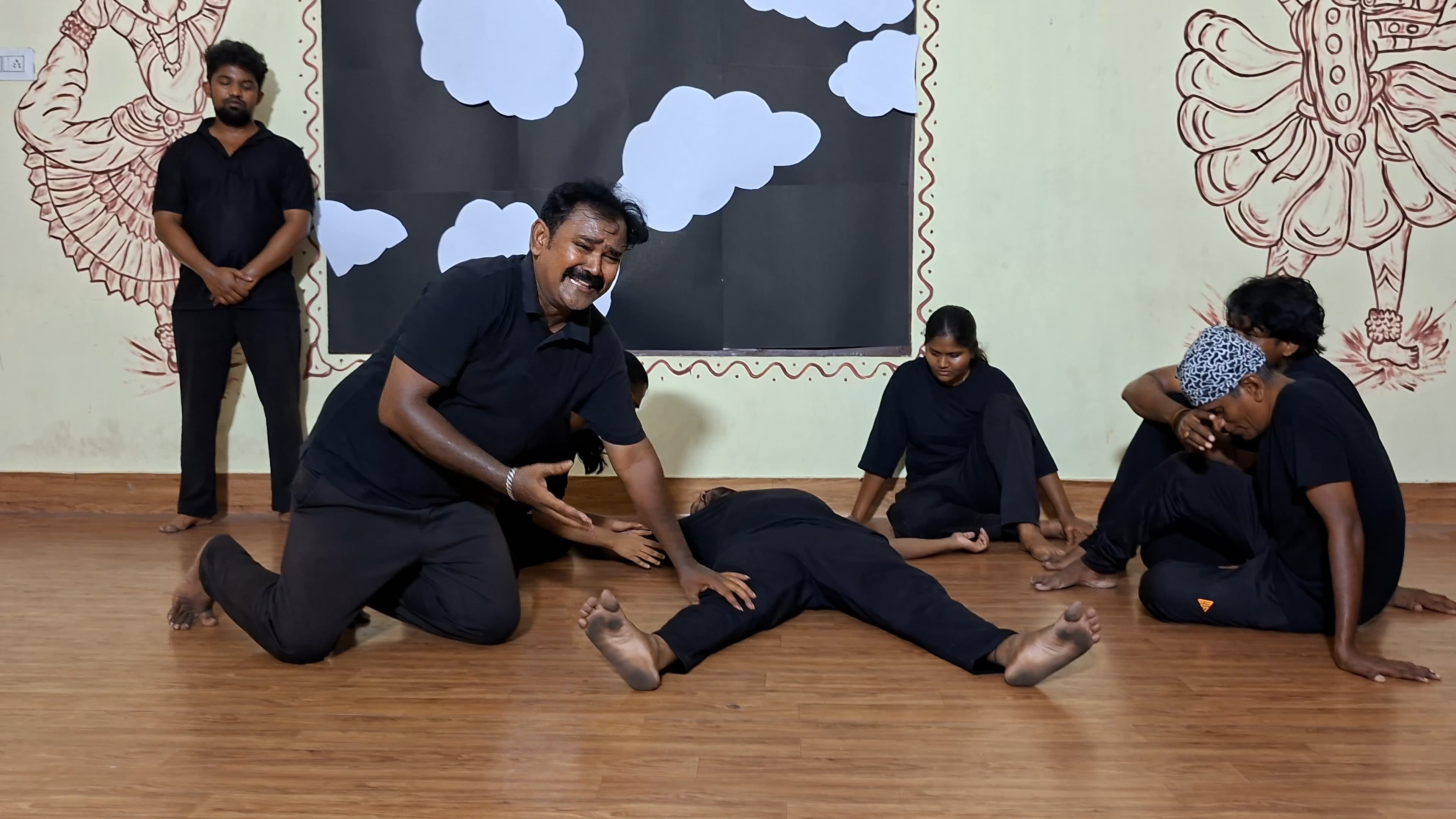 தூத்துக்குடியில் டெலுலு சிறார் நாடக அரங்கேற்றம் - பார்வையாளர்கள் நெகிழ்ச்சி.